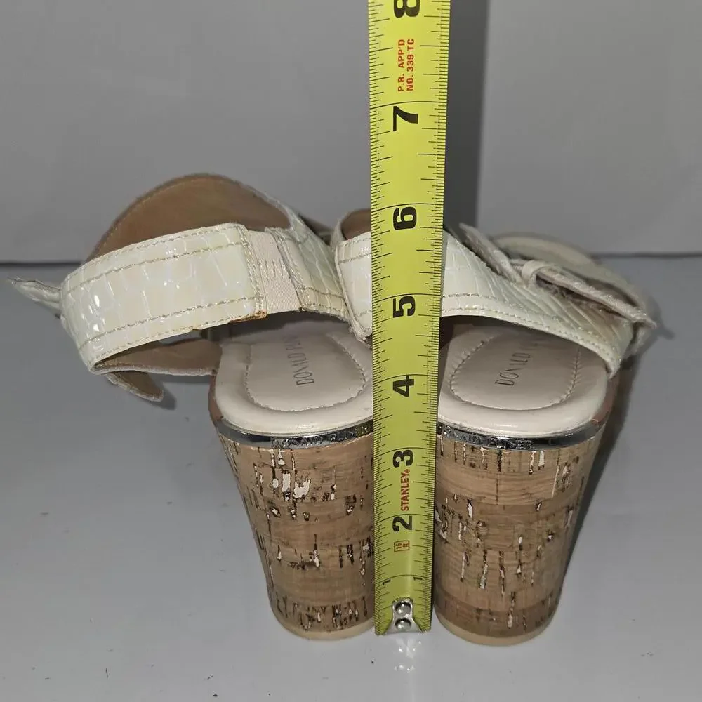 0244  Donald Pliner Judee White Platform Sandals Wedge Slingback‎ Size 8M